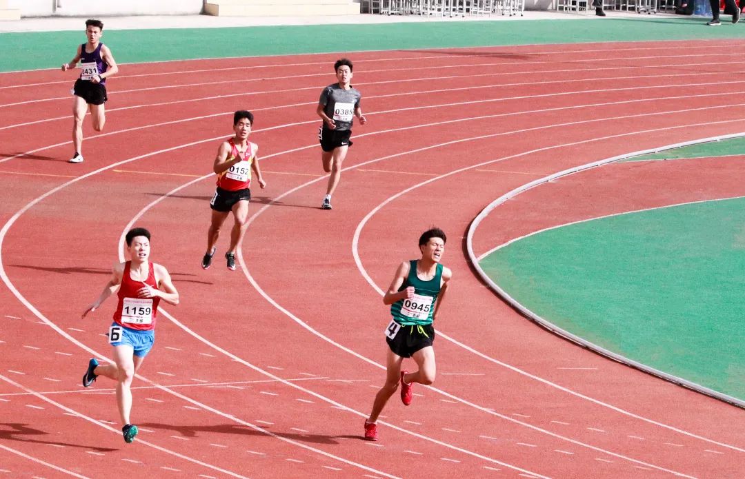 【奔驰吧·青春】尊龙集团食物赞助青少年田径锦标赛，，，，，为运动健儿加油！_尊龙集团