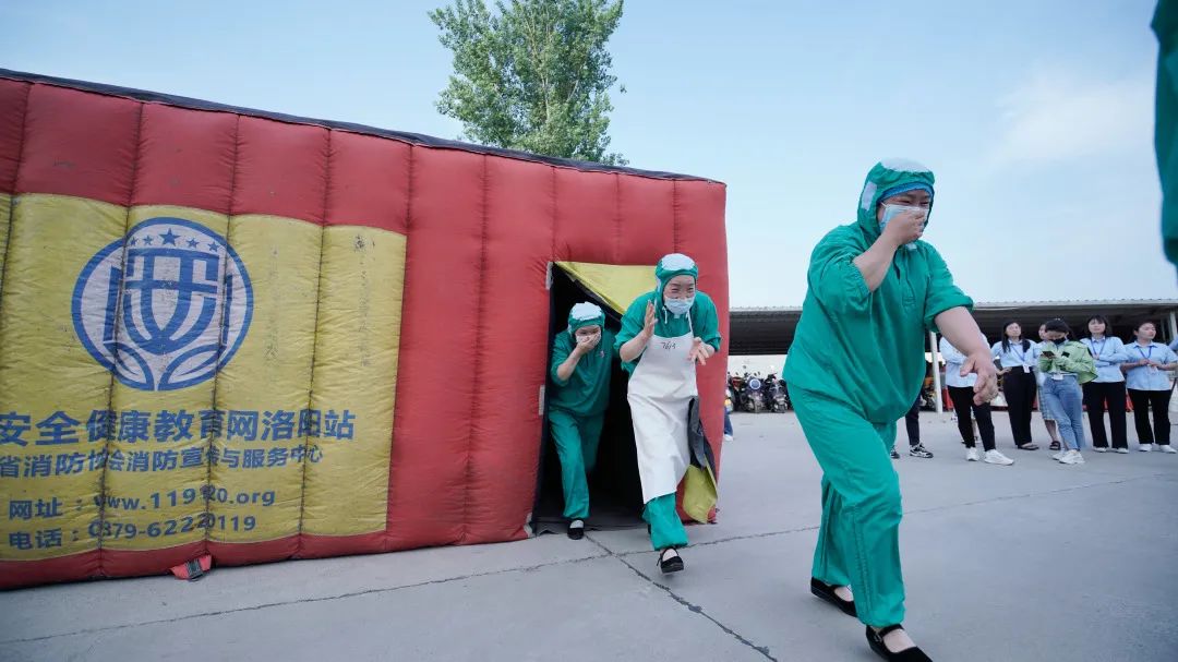 尊龙集团食物举行消防清静宣讲活动_尊龙集团